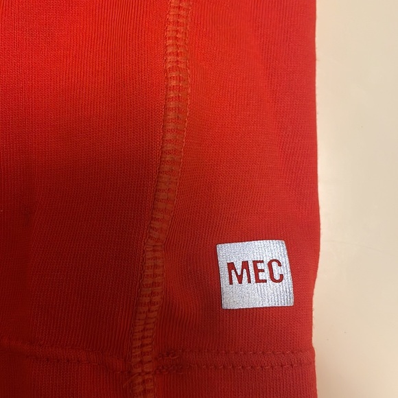 Boys long sleeve shirts size 6-8 - Picture 7 of 8